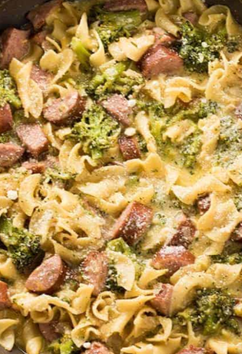 One-Pot Spicy Buffalo Ranch Sausage Pasta Skillet